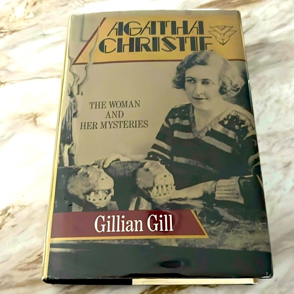 Agatha Christie The Woman And Her Mysteries HC/DJ Large Print - Picture 1 of 9
